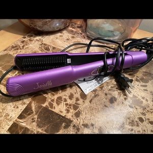 new Hair straightener Brush.